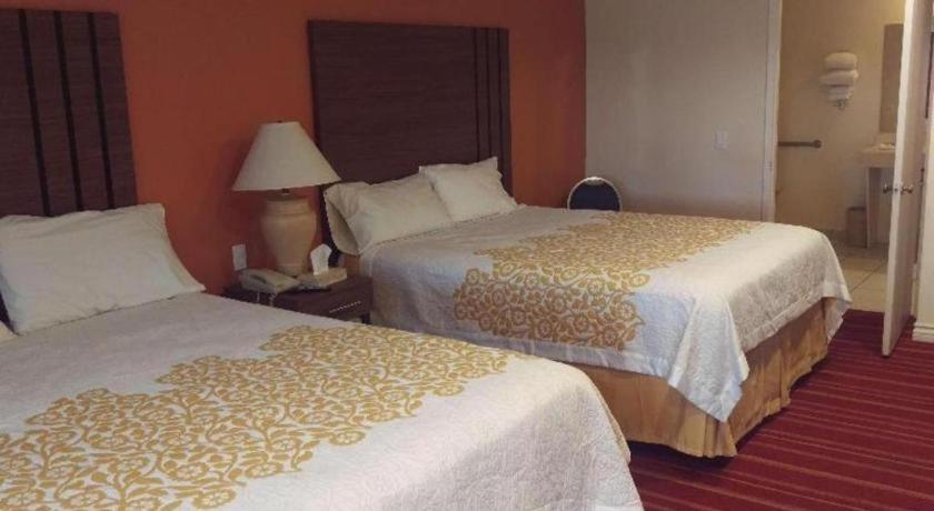 Days Inn By Wyndham Hemet Kültér fotó