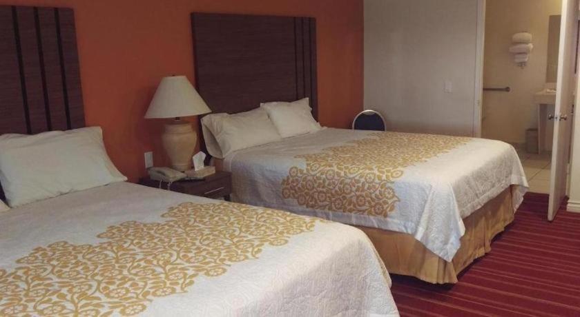 Days Inn By Wyndham Hemet Kültér fotó
